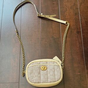 New Coach Ivory Signature JAQ Quilt CAM Bag with Gold Chain NWT